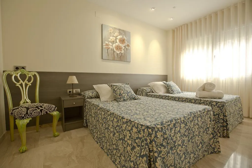 La Font Del Roc Hotell Coma-ruga 3*,  Spanien