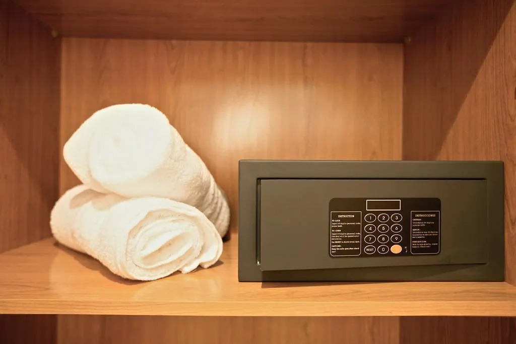 La Font Del Roc Hotell Coma-ruga 3*,